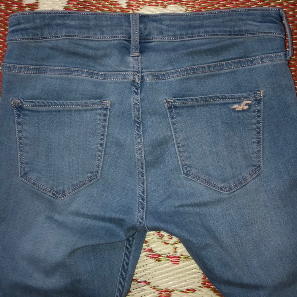 Hollister Jeans - Picture 3 of 3